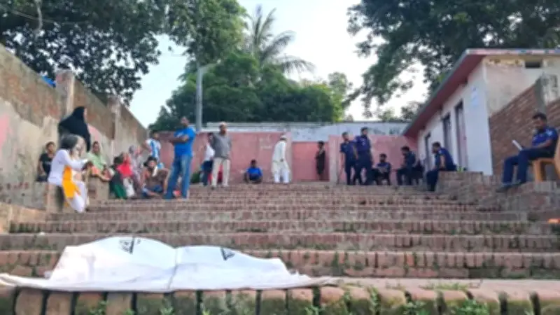 খানজাহান আলীর মাজার কুমিরে ধরে নেওয়ার ৯ ঘণ্টা পর শিশুর মরদেহ উদ্ধার