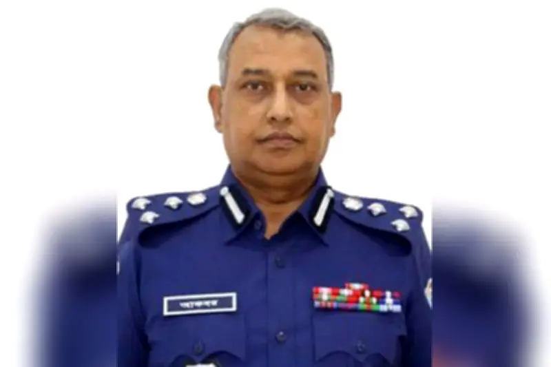 সিআইডি প্রধানের দায়িত্বে ডিআইজি আলি আকবর খান