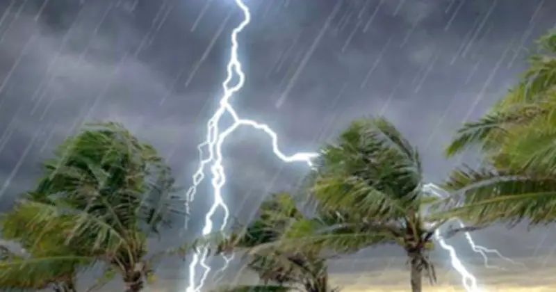 দেশজুড়ে বৃষ্টি-বজ্রবৃষ্টির সম্ভাবনা, তাপপ্রবাহ অব্যাহত