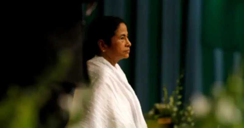 পশ্চিমবঙ্গে তৃণমূলে ভাঙন: ৫৮ বিধায়ক বিদ্রোহী, নতুন বিরোধী নেতা নির্বাচন
