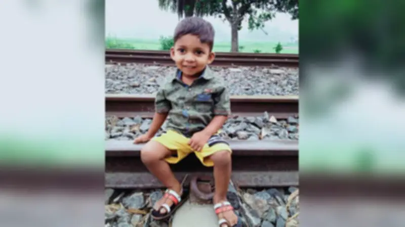 নিখোঁজের ৩ দিন পর ডোবায় মিলল শিশুর মরদেহ