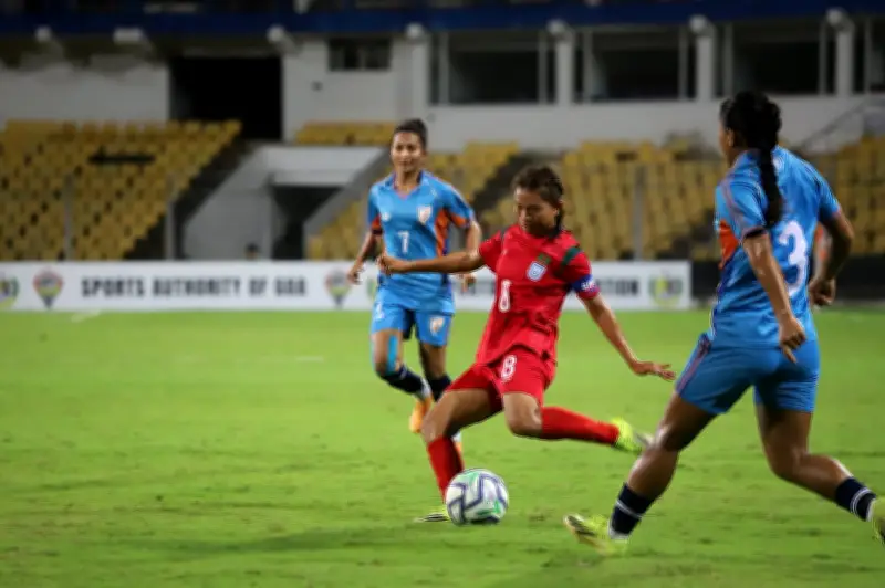 সাফ নারী ফুটবল ফাইনালে আবার বাংলাদেশ-ভারত মুখোমুখি