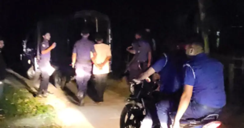 মাদকাসক্ত ছেলেকে পুলিশে দিল বাবা-মা, ভ্রাম্যমাণ আদালতে ৬ মাসের কারাদণ্ড