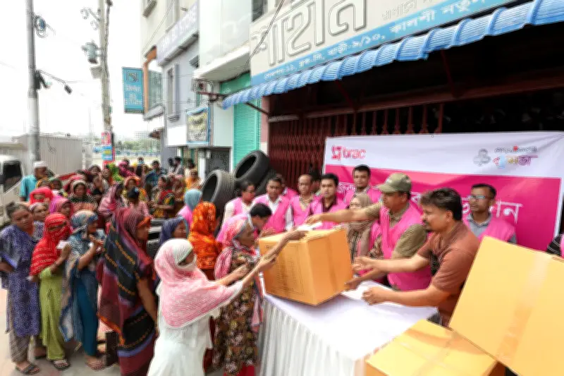 কালশী বস্তিতে অগ্নিকাণ্ডে ক্ষতিগ্রস্ত ১৭০ পরিবারকে ব্র্যাকের সহায়তা