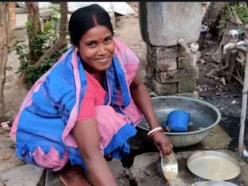 প্রার্থী হয়েও গৃহপরিচারিকার কাজ করেছেন কলিতা মাজি