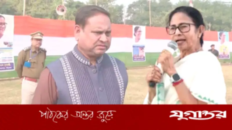 দুঃসময়ে মমতাকে আসন ছেড়ে দেওয়ার প্রস্তাব হুমায়ুন কবিরের