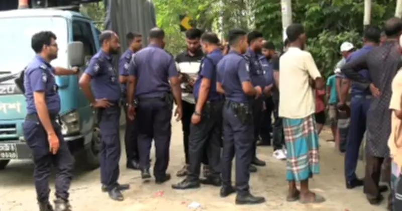 টাঙ্গাইলে ১৪৪ ধারা অমান্য করে পুনরায় সংঘর্ষ, তিন বাড়িতে আগুন