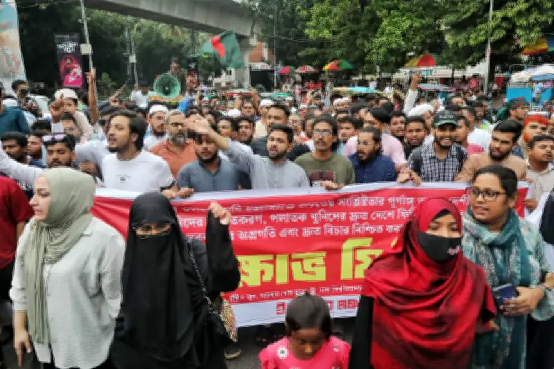 ইনকিলাব মঞ্চের বিক্ষোভ: হাদি হত্যার বিচার ও তদন্তের দাবি