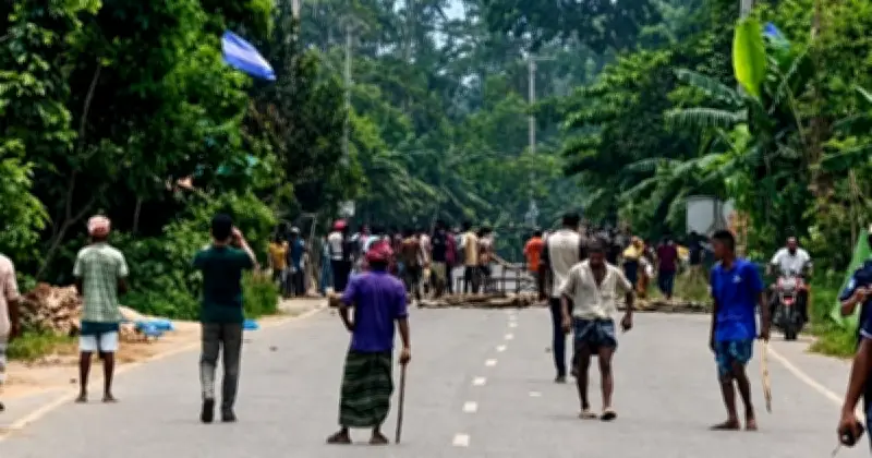 গোপালপুরে ১৪৪ ধারা উপেক্ষা করে ফের হামলা ও ভাঙচুর