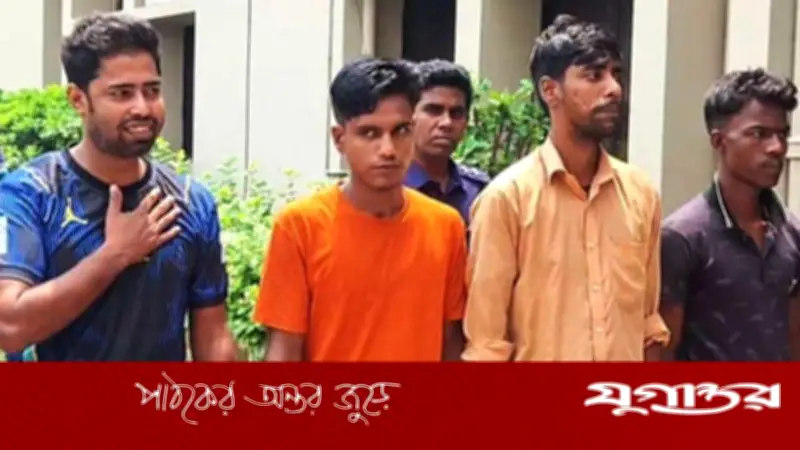 বগুড়ায় ডাকাতি প্রস্তুতিকালে পিস্তল-মাদকসহ গ্রেফতার ৪