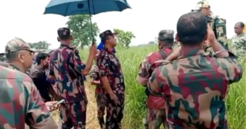 ভারতের পুশ ইন চেষ্টা: বিজিবির বাধায় ৬০ জন শূন্যরেখায় অবস্থান করছে