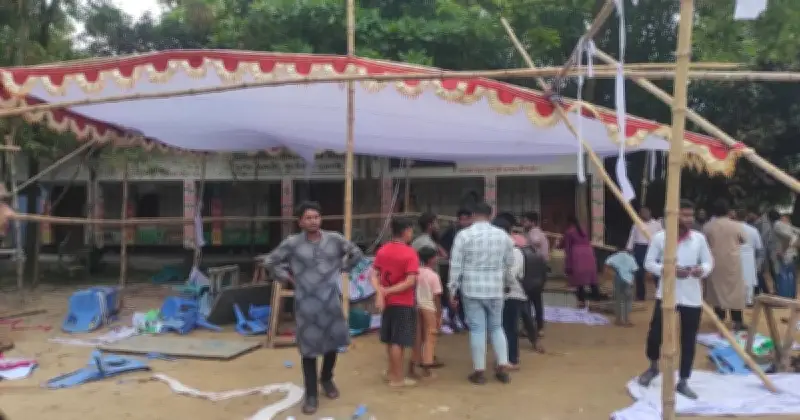 রূপগঞ্জে ফল উৎসবের মঞ্চ ভাঙচুর, এনসিপির ১০ নেতাকর্মী আহত