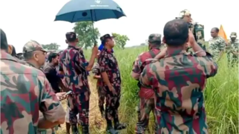 সাপাহার সীমান্তে বিএসএফের পুশইন চেষ্টা ব্যর্থ, বিজিবি সতর্ক