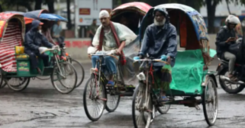 রাজধানীতে বৃষ্টি, তাপপ্রবাহে স্বস্তি