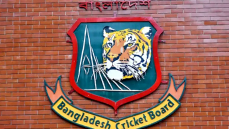 বিসিবি নির্বাচনের ভোটগ্রহণ শুরু, অপু বিশ্বাসের রহস্যময় বার্তা