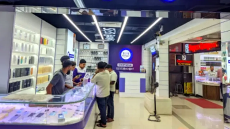 এসএমএস গ্যাজেট: বাংলাদেশের দ্রুত বর্ধনশীল টেক ব্র্যান্ড সারাদেশে সম্প্রসারণ