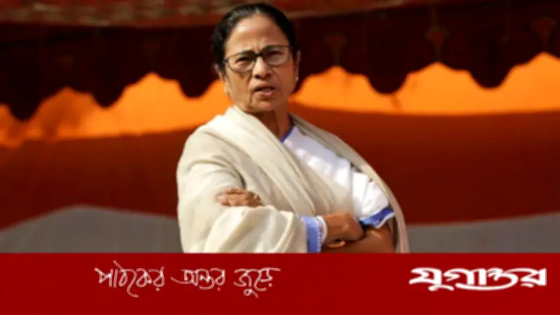 পরাজয়ের ধাক্কা কাটিয়ে ঘুরে দাঁড়ানোর চেষ্টা মমতার