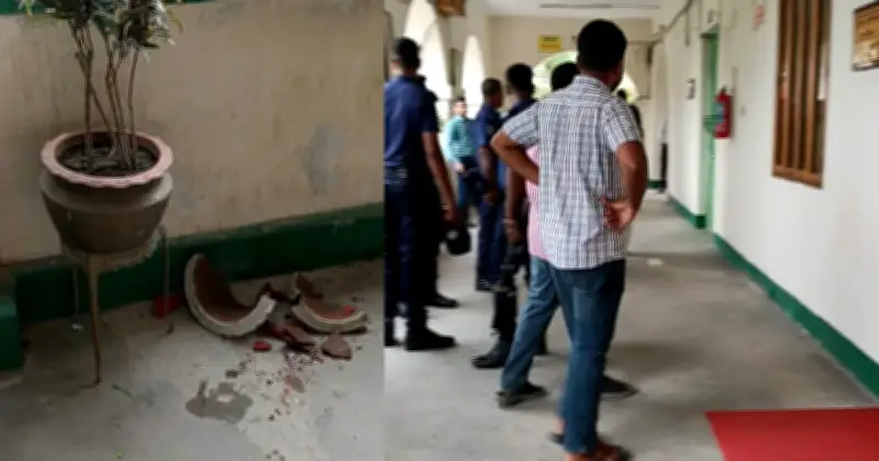 ময়মনসিংহ জেলা প্রশাসকের কার্যালয়ে দুই বিএনপি নেতার মারামারি