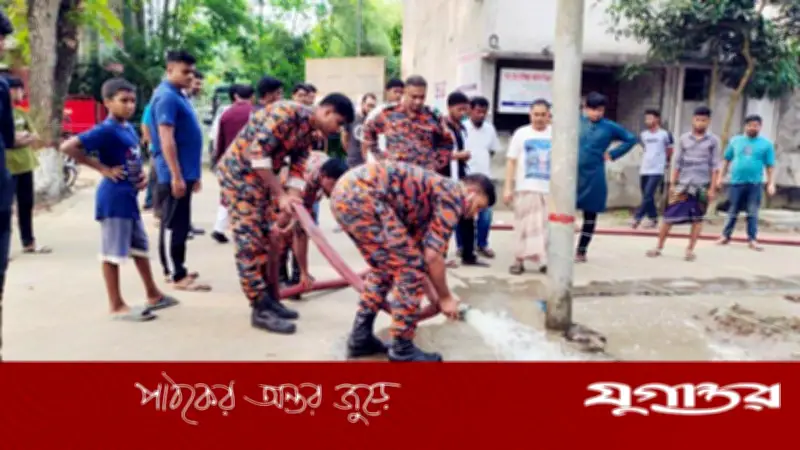 গোসাইরহাটে ৫০ ফুট জায়গাজুড়ে মাটি গরম, রহস্য উদঘাটনে তৎপর কর্তৃপক্ষ