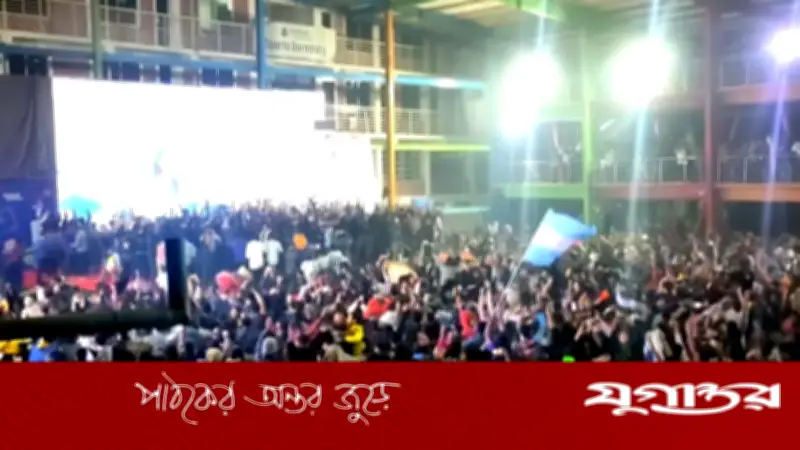 বিশ্বকাপের হাওয়ায় ক্যাম্পাসের রূপান্তর: ফুটবলের উন্মাদনায় তরুণ প্রজন্ম