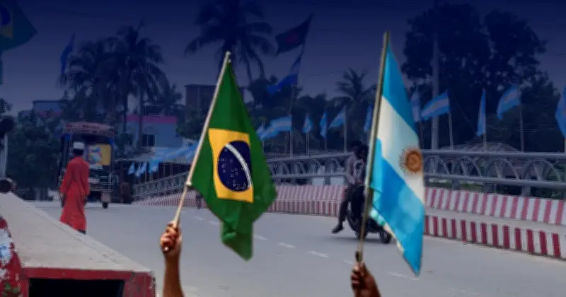বিশ্বকাপের আগে কুষ্টিয়ায় ব্রাজিল-আর্জেন্টিনা সমর্থকদের উৎসব