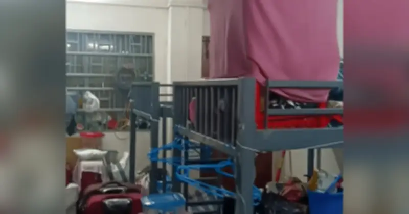 ঢাবির ছাত্রী হলগুলোতে ভিড় ও অস্থায়ী ব্যবস্থা অব্যাহত