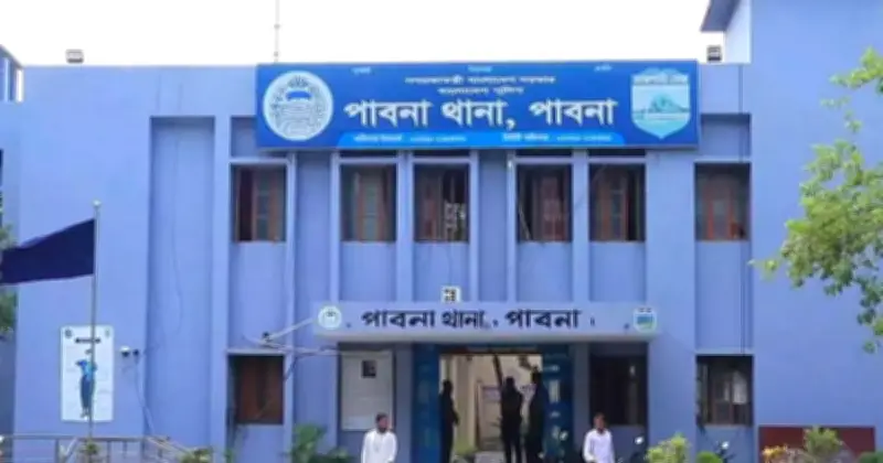 পাবনায় মাদ্রাসার ফটকে গুলি করে হত্যা, পৃথক ঘটনায় ছুরিকাঘাতে নিহত ১