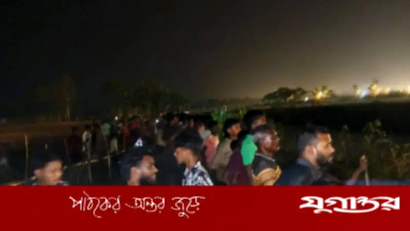 টানা তিনদিন বিএসএফের পুশইন চেষ্টা রুখে সীমান্ত পাহারায় বিজিবি-গ্রামবাসী