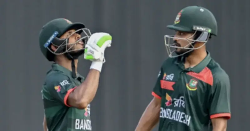 অস্ট্রেলিয়ার বিপক্ষে সিরিজের প্রথম ওয়ানডেতে ব্যাটিংয়ে বাংলাদেশ