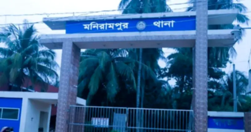 নাতনিকে উত্ত্যক্তের প্রতিবাদে রাজমিস্ত্রি খুন, গ্রেপ্তার ১
