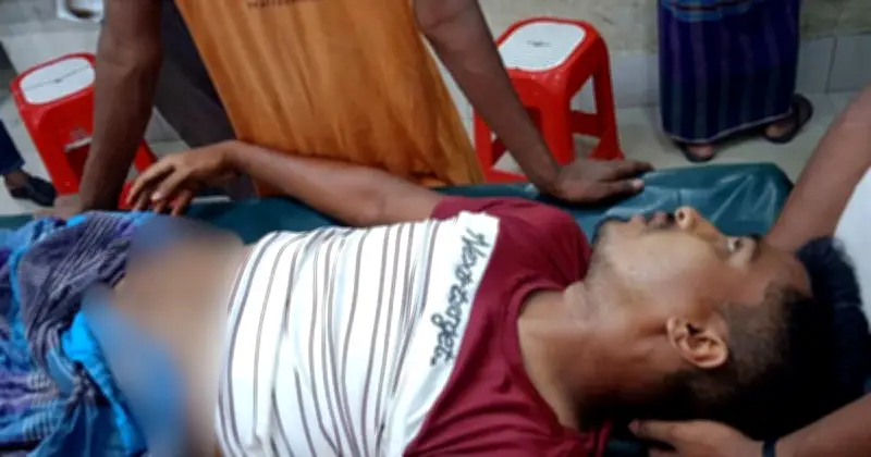 নোয়াখালীতে প্রকাশ্যে যুবককে গুলি, গুরুতর আহত