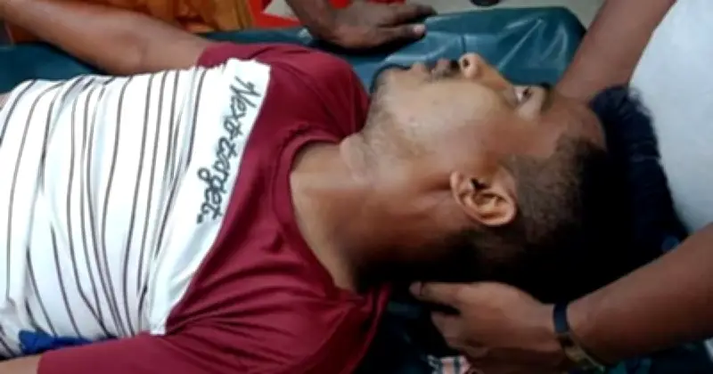 নোয়াখালীতে প্রকাশ্যে যুবককে গুলি, গুরুতর আহত