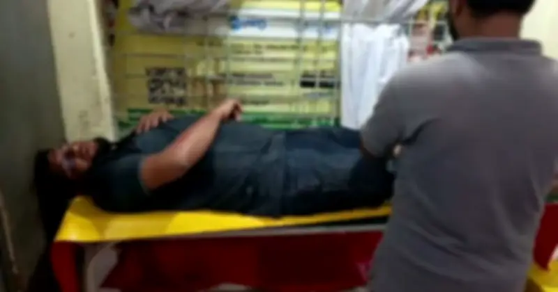 সাভারে মাদক মামলার আসামি ধরতে গিয়ে পুলিশের ওপর হামলা, আহত ২