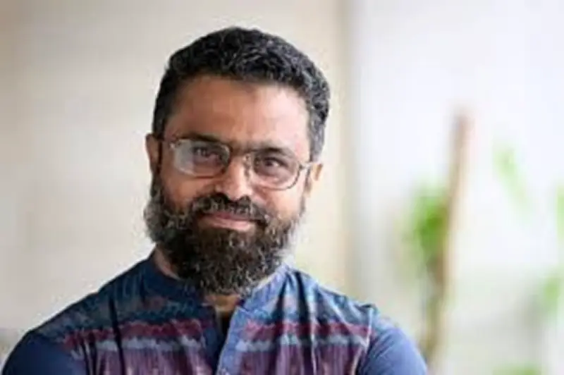 ই-সিগারেট ফ্যাশন নয়, স্বাস্থ্যঝুঁকি: বিশেষজ্ঞ ডা. আতিক