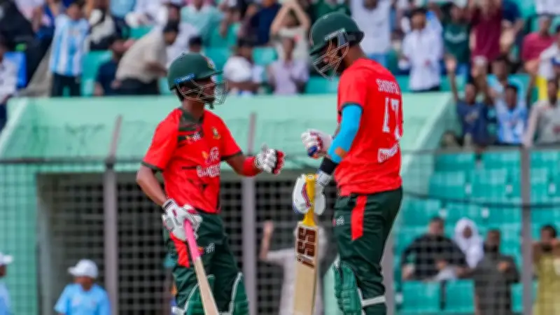 ব্যাটিং বিপর্যয়ে ১৩১ রানে থামল বাংলাদেশ
