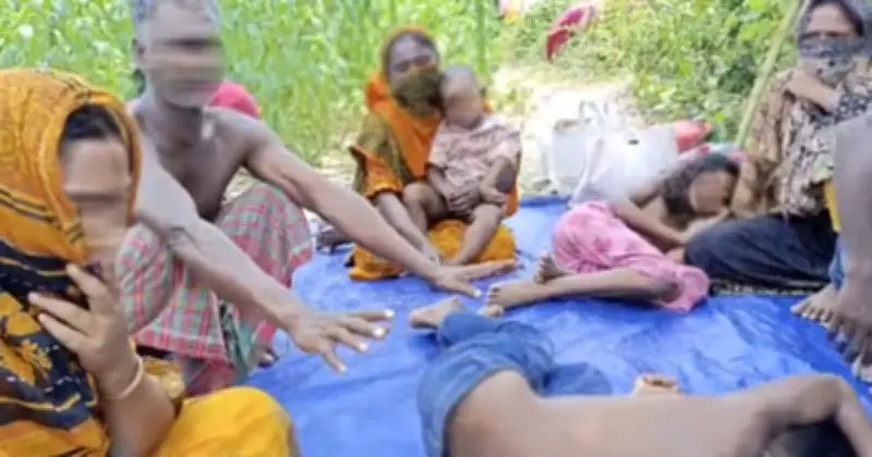 সীমান্তে আটকে পড়াদের পাশে বাংলাদেশি দুই বাসিন্দা
