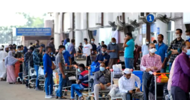 মালয়েশিয়ায় বাংলাদেশি শ্রমিকদের প্রতারণা: নকল চাকরি, ঋণ ও অনিয়মের শিকার হাজারো