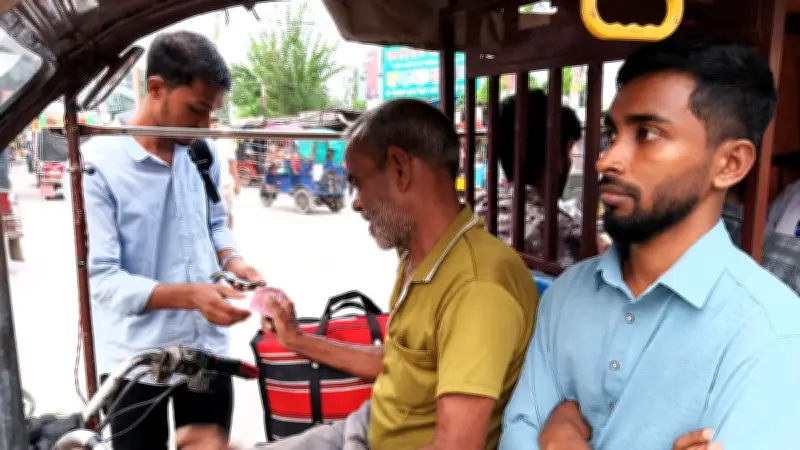 রাজশাহীতে ব্যাটারিচালিত অটোরিকশার ভাড়া বেড়ে যাত্রীদের ভোগান্তি