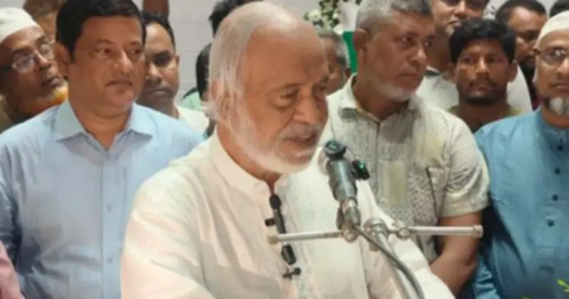 প্রশাসনকে দলীয় রাজনীতির ঊর্ধ্বে থাকতে হবে: মইন খান
