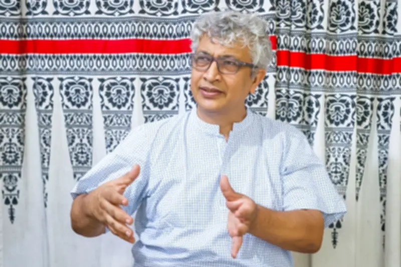 বিএনপির স্মার্ট কূটনীতি: চীন-মালয়েশিয়া সফর বিশ্লেষণ