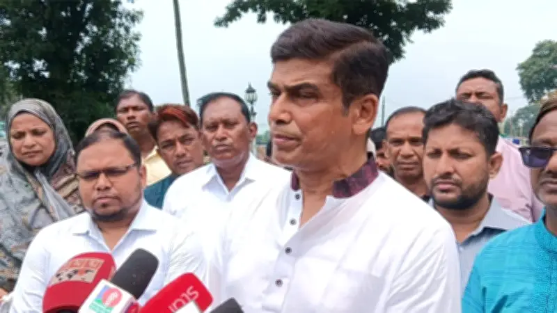 বলিভিয়ায় বিক্ষোভে অচল, জরুরি অবস্থা; পানিসম্পদ প্রতিমন্ত্রীর ঐতিহাসিক বাজেট