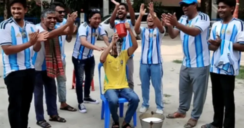দুধ দিয়ে গোসল করে ব্রাজিল ছেড়ে আর্জেন্টিনার সমর্থক হলেন সোহান