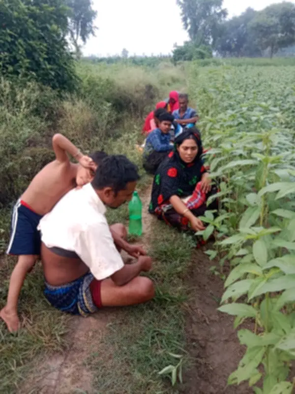 শূন্যরেখায় আটকে পড়া ১২ জন ভারতীয় নয় বলে দাবি বিএসএফ এর