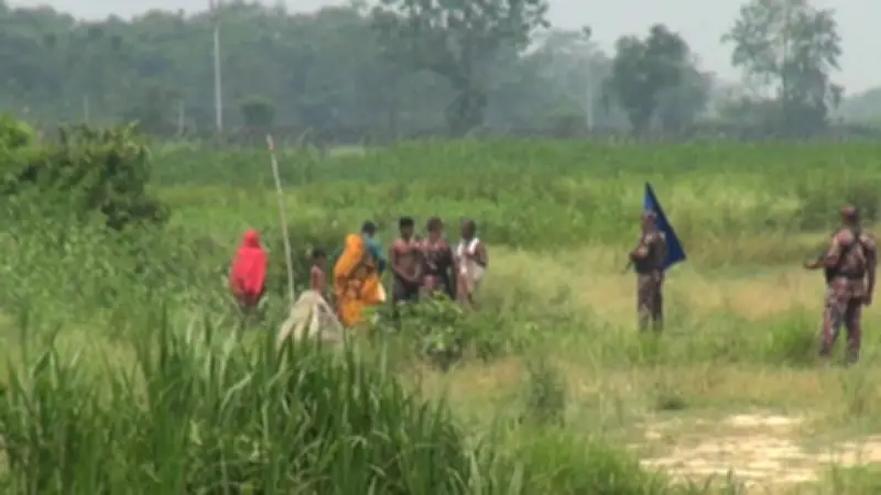 শূন্যরেখা থেকে ১২ জনকে ফেরত নিলো বিএসএফ; বাস-টার্মিনাল স্থানান্তরের নির্দেশ