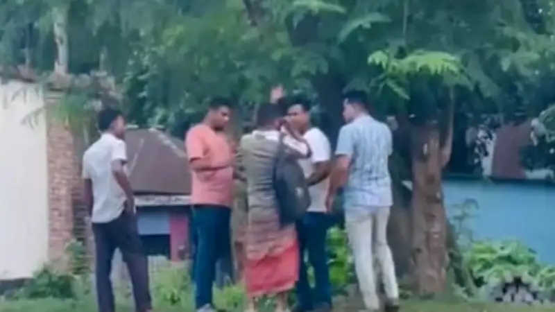ঢাকায় বাসচাপায় কলেজছাত্রী নিহত