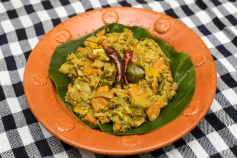 চ্যাপা শুঁটকি দিয়ে সবজি ভুনা রান্নার রেসিপি