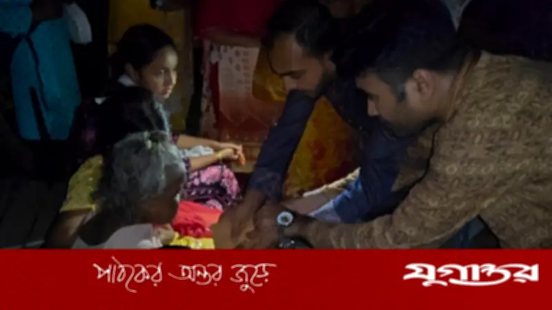 খালে ভেসে যাওয়া বৃদ্ধাকে বাঁচিয়ে প্রশংসায় ভাসছে শিশু মারিয়া