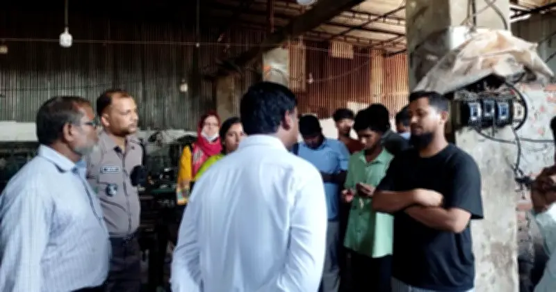পরিবেশগত ছাড়পত্র ছাড়া ডাইং: চট্টগ্রামে দুই কারখানার সংযোগ বিচ্ছিন্ন