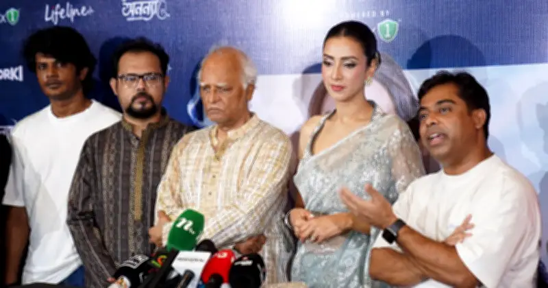 চরকির ‘লাইফলাইন’ ওয়েব ফিল্মের বিশেষ প্রদর্শনীতে আবেগঘন মুহূর্ত