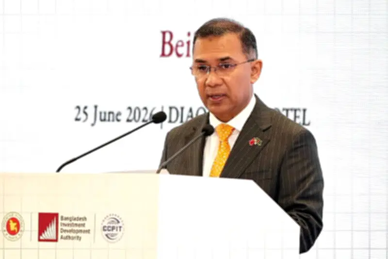 সিদ্ধিরগঞ্জে বাসচাপায় কলেজছাত্রী নিহত